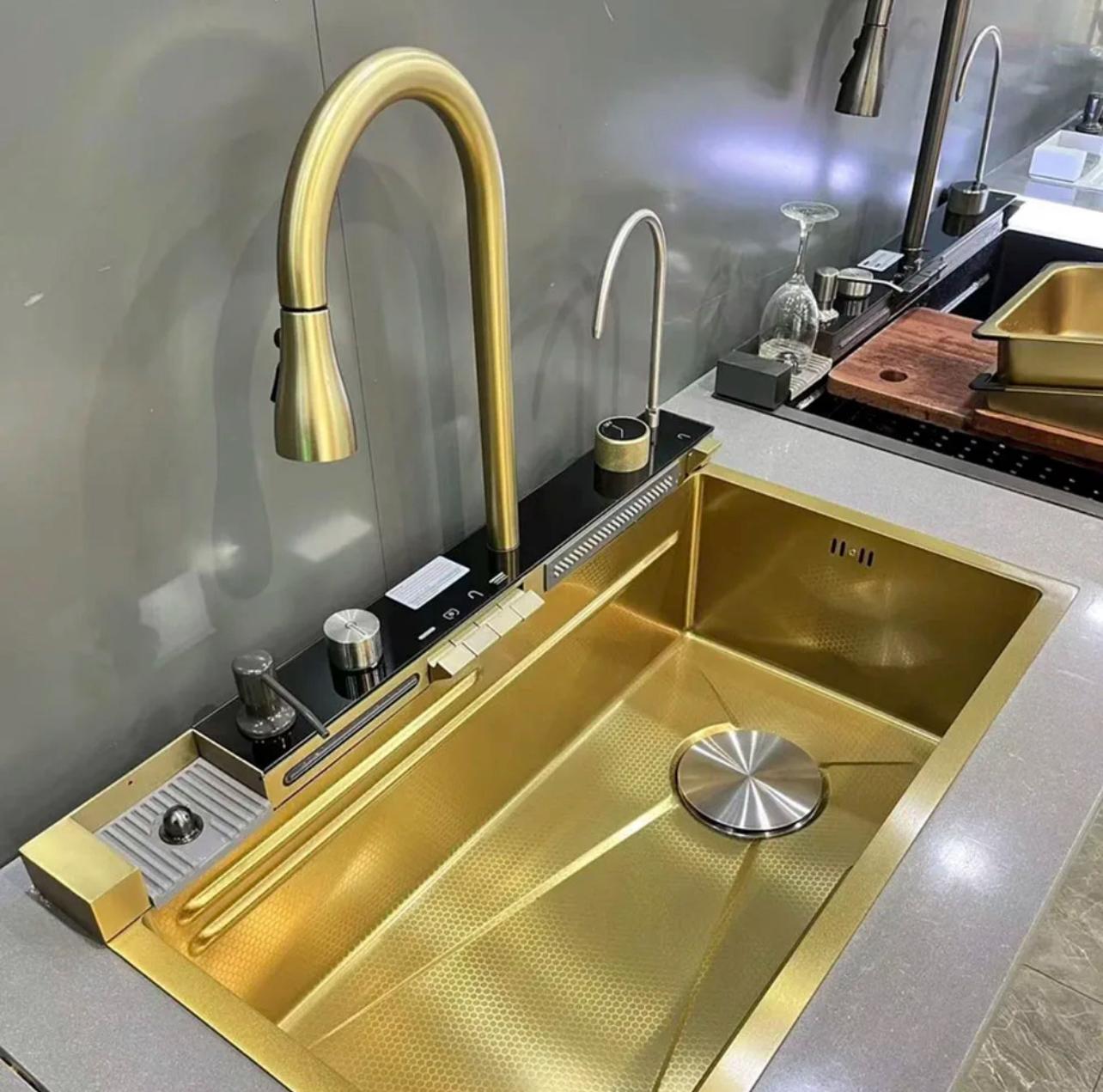 Multi-Sink